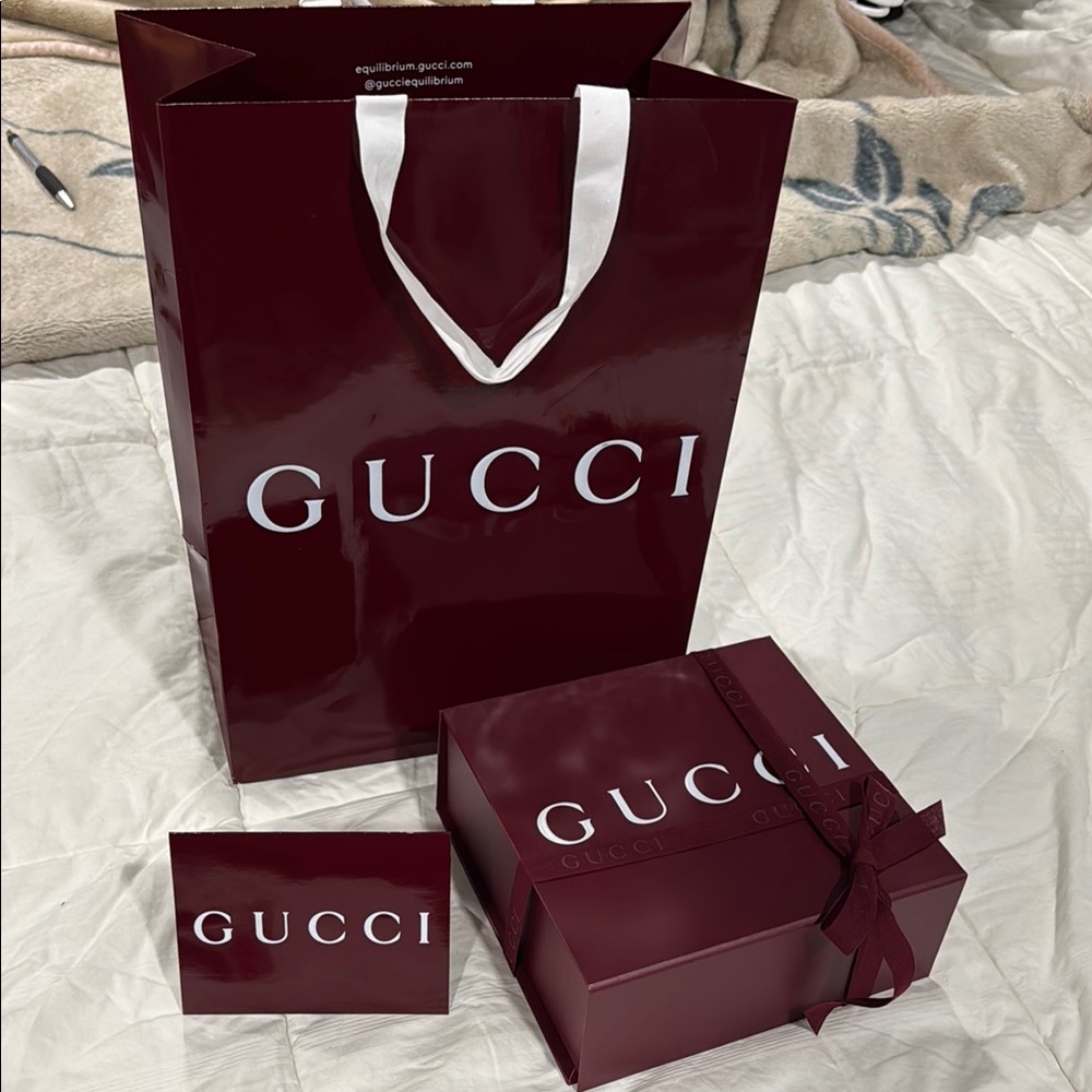 Gucci Deep Red Gift Set